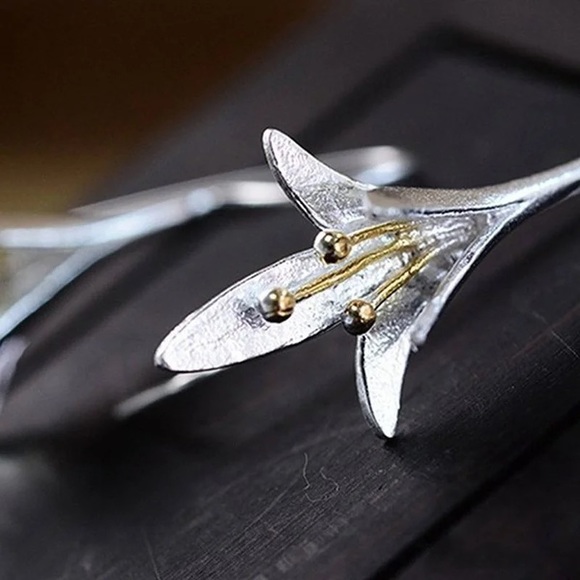 ◾️Silver Retro Flower Stamen Gold-Plated Earrings - Picture 3 of 6